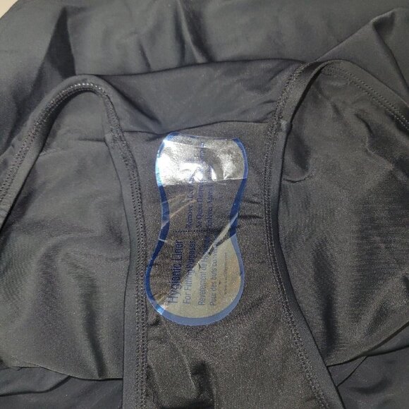 Dkny Women's Shirred Waist Swim Skirt Swimsuit Black Size Medium. NWT $68 - Picture 6 of 7